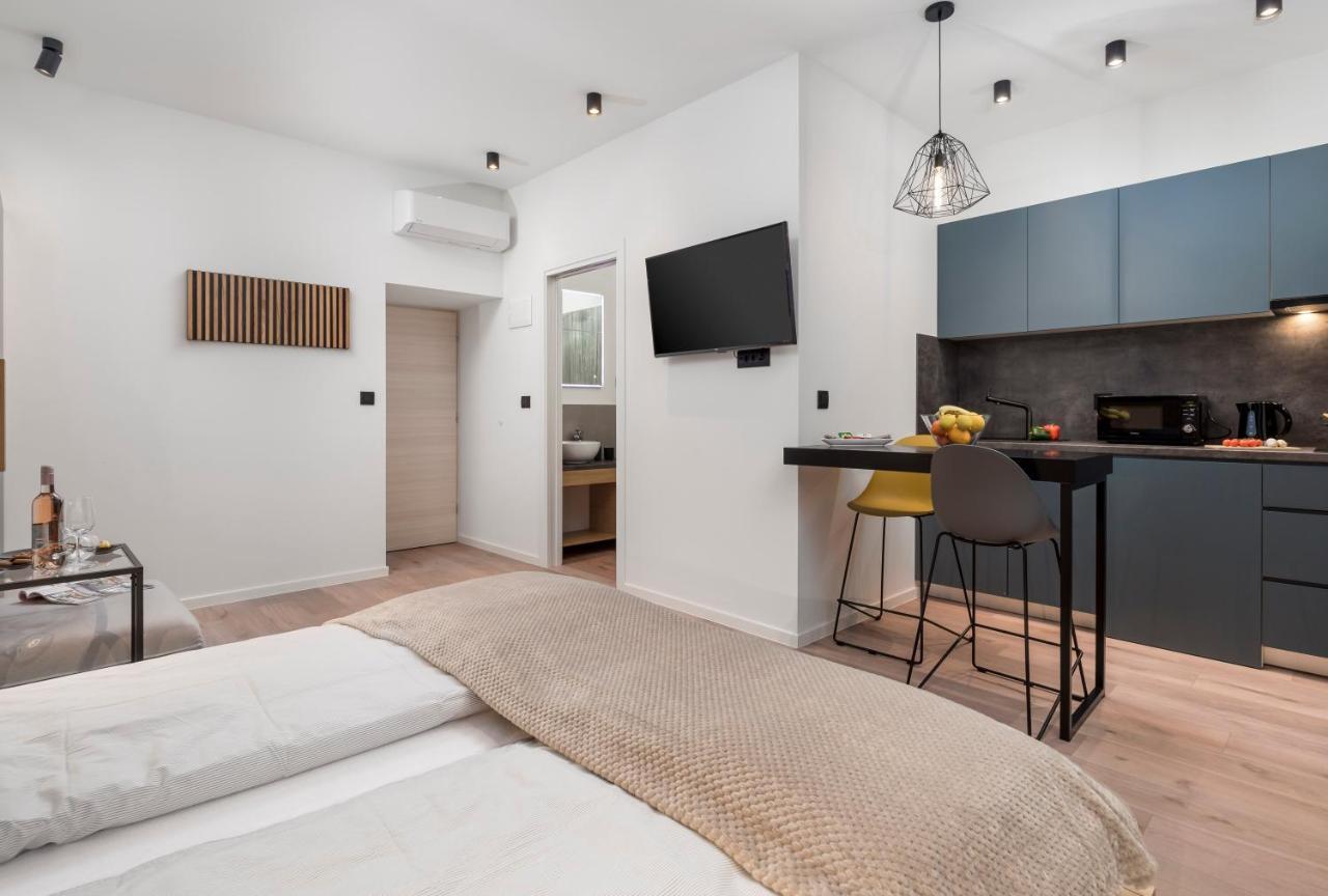 רייקה Deluxe Apartments "In The Center" מראה חיצוני תמונה